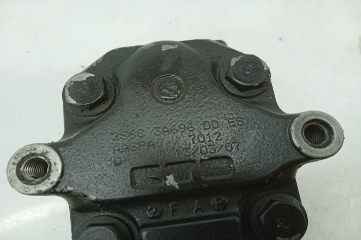 Pompa servodirectie 2s6c3a696dd 1.4 tdci