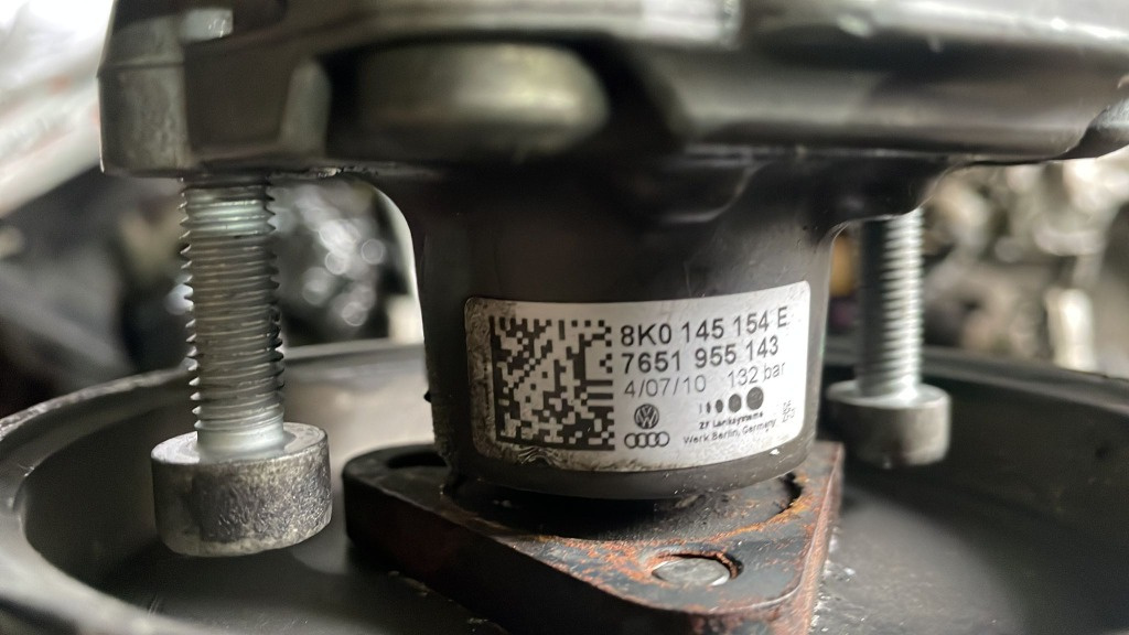 Pompa servodirectie 8K0145154E Audi A5 B