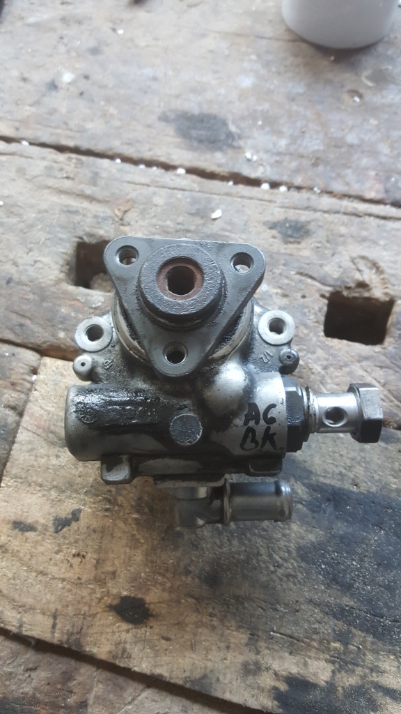 Pompa servodirectie a6 3,0 2007,cod piesa 4F0145155A
