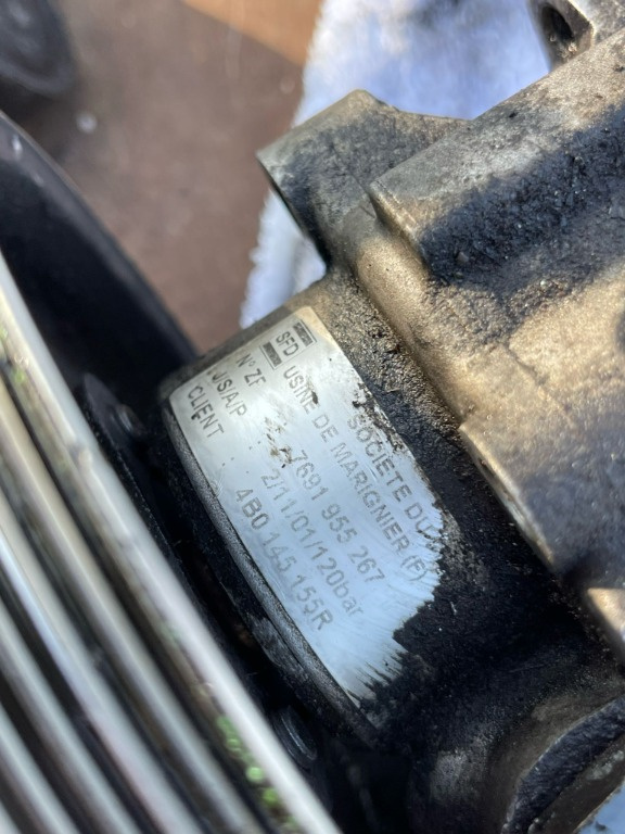 POMPA SERVODIRECTIE - AUDI A4. A6, A8 - 2.5 TDI