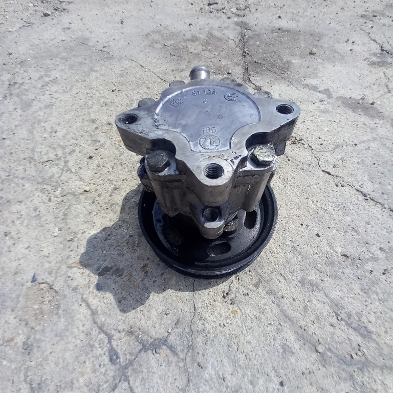 Pompa servodirectie BRD Audi A4 B7 ,2.0 