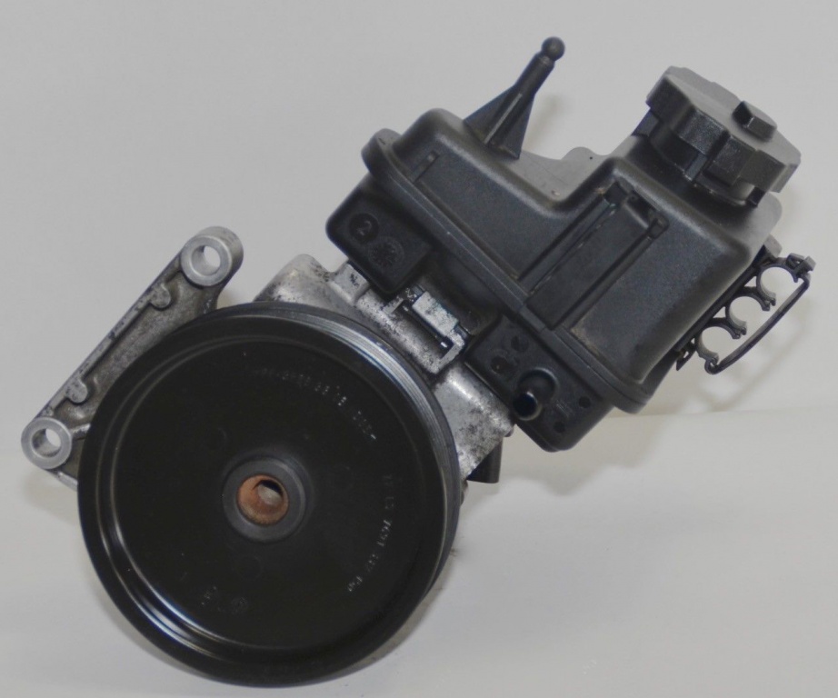 POMPA SERVODIRECTIE C CLASS W204 E CLASS W211 2.2 CDI motor om 646 facelift