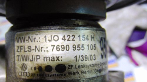 Pompa Servodirectie cu codul 1J0422154H pentru VW Golf IV/Bora/Audi