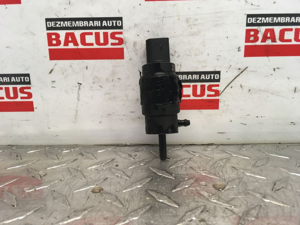 Pompa Spalator Far Audi A4 B8 / VW Cod: 8K5955647