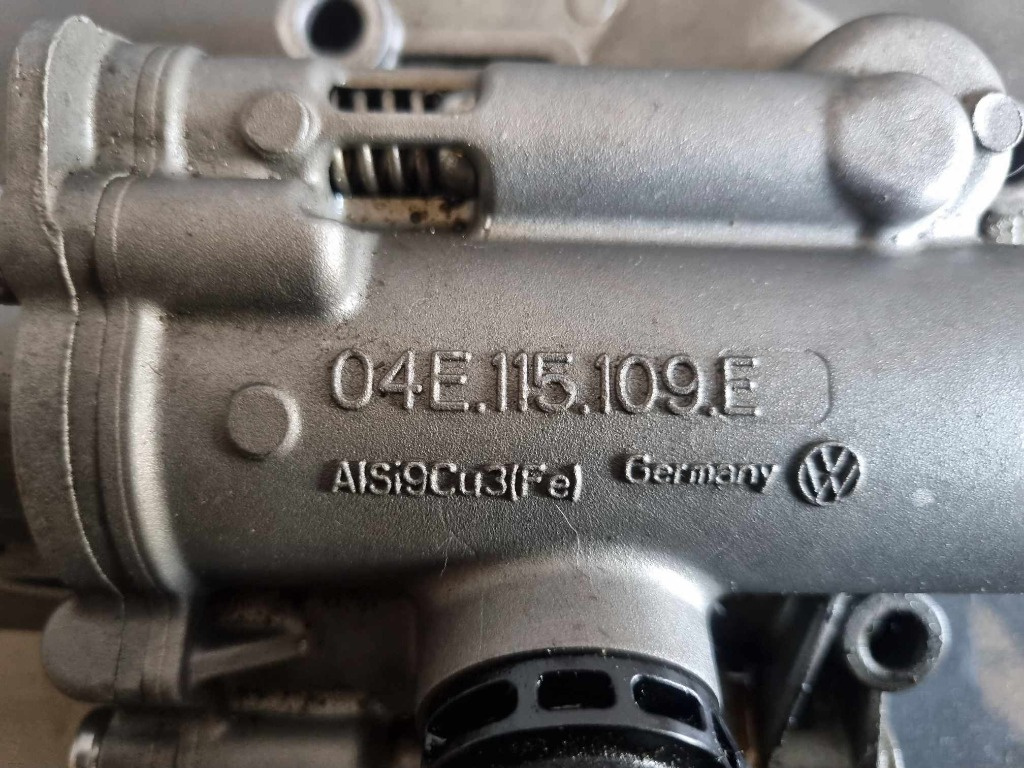 Pompa ulei 04E115109E / 04E115103M Audi 