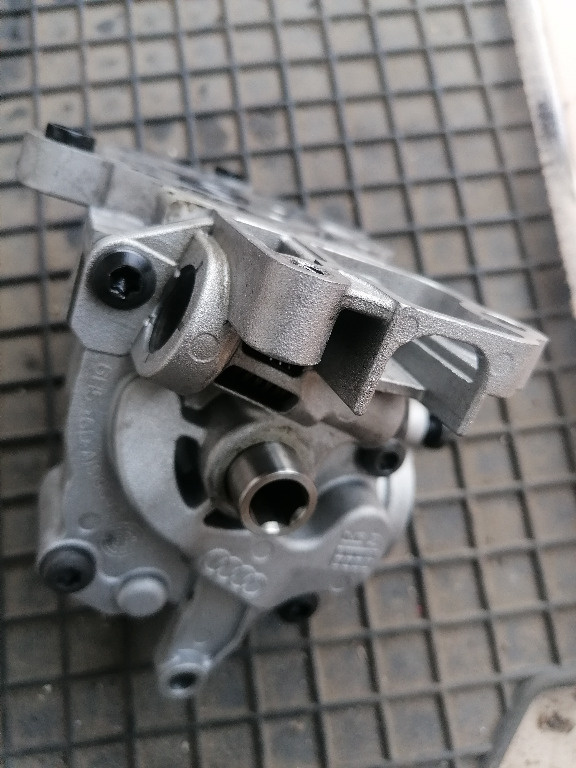 POMPA ULEI AUDI A4 A6 A7 A8 Q5 Q7 3.0 V6
