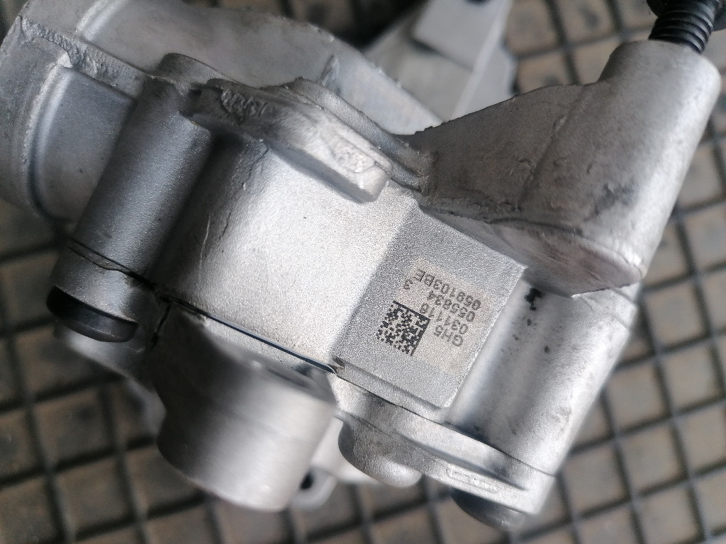 POMPA ULEI AUDI A4 A6 A7 A8 Q5 Q7 3.0 V6