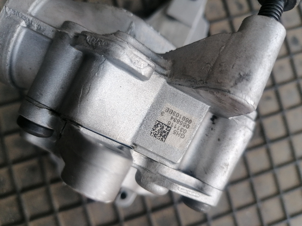POMPA ULEI AUDI A4 A6 A7 A8 Q5 Q7 3.0 V6