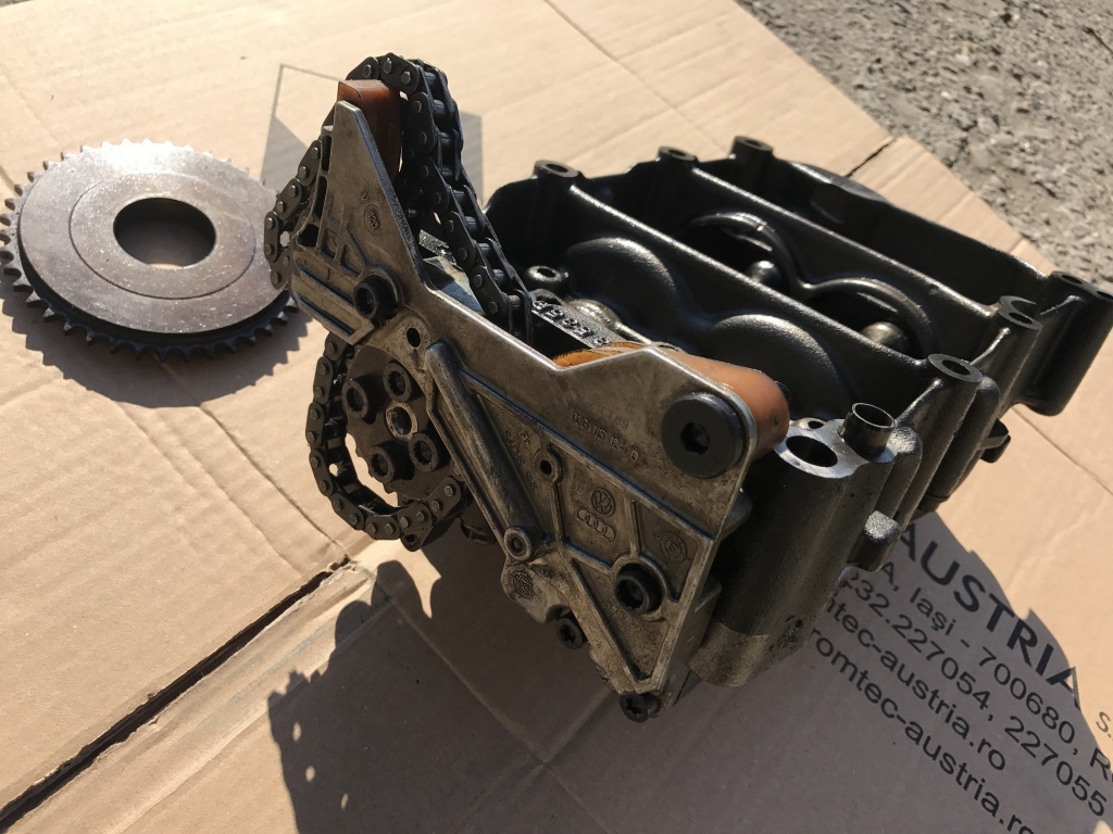 Pompa ulei completa AUDI A4 B7 2.0 TDI B
