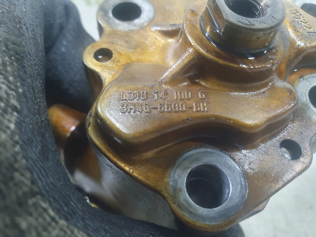 Pompa ulei L31014100g 2.3 mzr L3Y7 Mazda