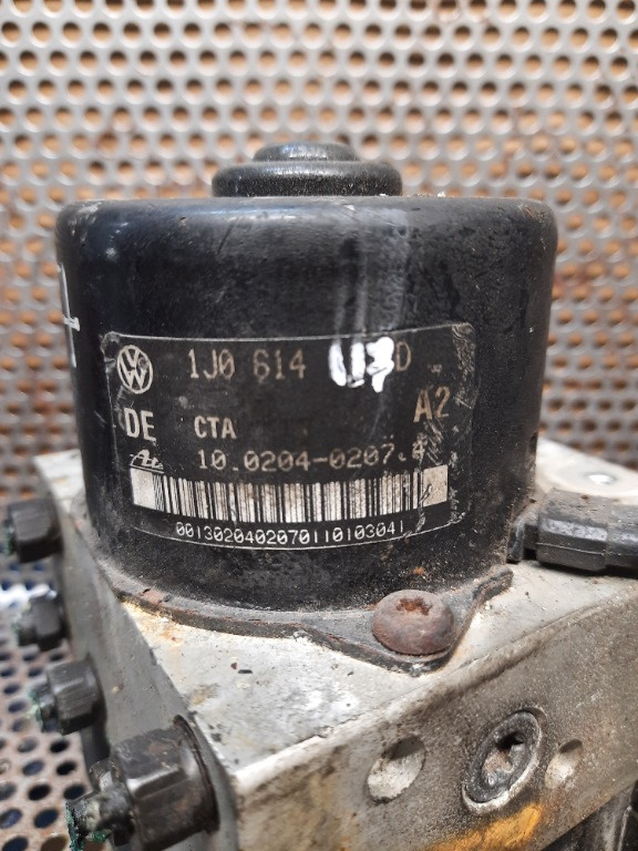 Pompa / Unitate ABS VW Beetle 1J0614117D