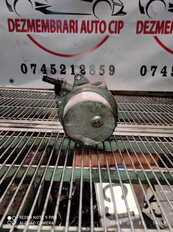 Pompa vacuum Audi A4 S4 B7 8E 8H cod : 059145100