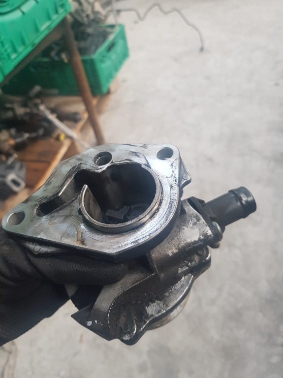 Pompa Vacuum Dacia Logan 1.5 DCI COD 8200577807