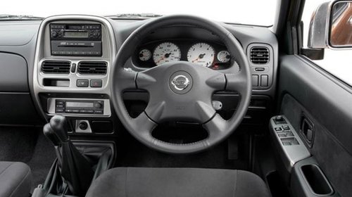 Pompa vacuum Nissan NAVARA 2004 camioneta 2500