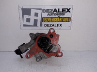 Pompa vacuum Renault Trafic Opel Vivaro 2.0 DCI cod 8200520476 520476A