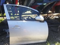 Portiera fata dreapta Opel Corsa C model 4 portiere FARA OGLINDA putin lovita cu geam maner macara broasca