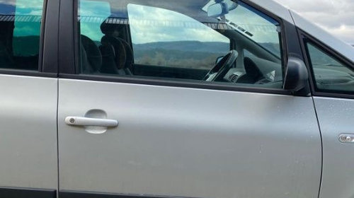 Portiera stanga dreapta fata spate argintie VW Sharan din 2003
