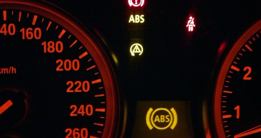 Cum functioneaza sistemul ABS de franare auto?