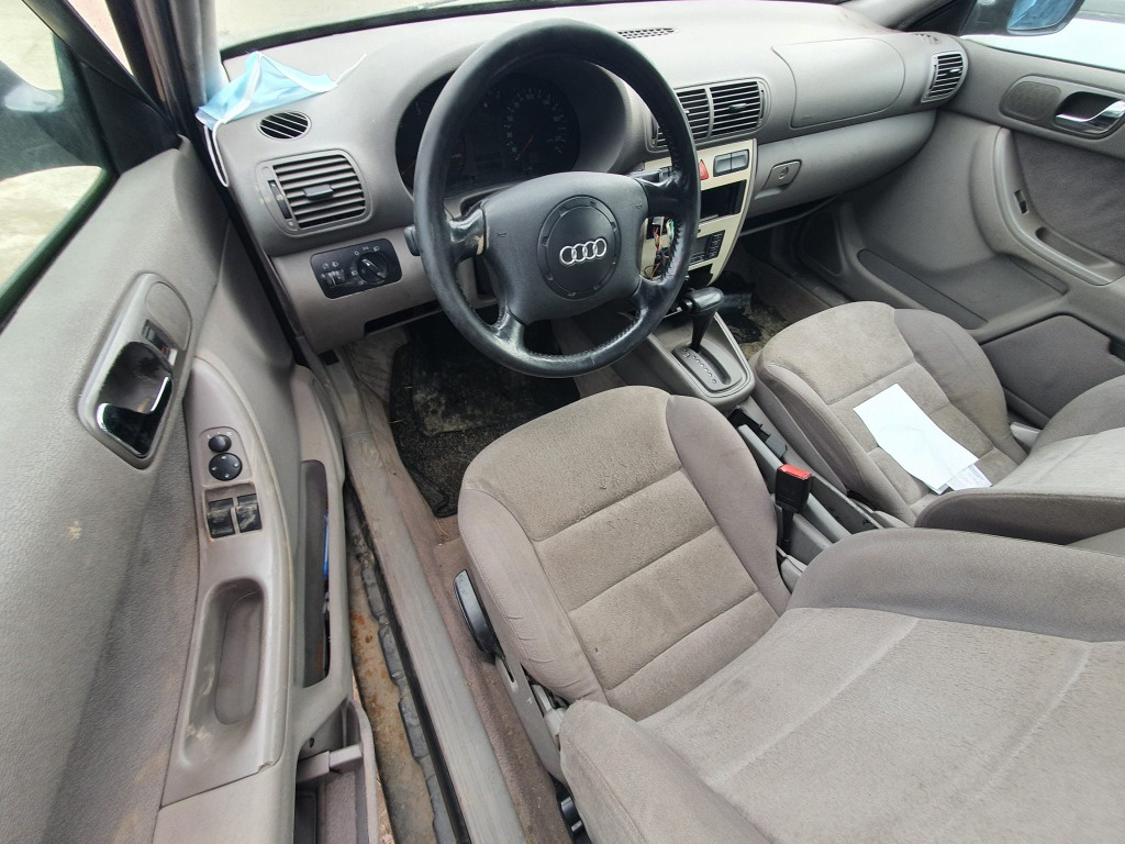 Praguri Audi A3 8L 2000 hatchback 1.9 td