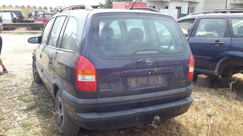 Praguri Opel Zafira 2001 hatchback 1.8