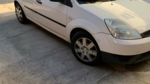 Prelungire bara fata Ford Fiesta 4 2005 4usi 1,4