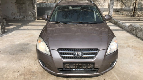 Prelungire bara fata Kia cee'd 2008 break 1.4