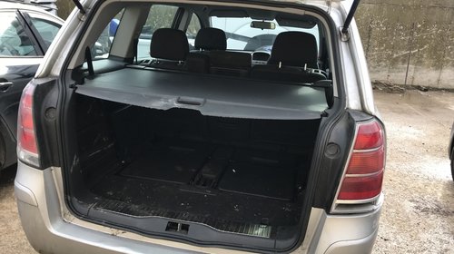 Prelungire bara fata Opel Zafira 2007 Hatchba