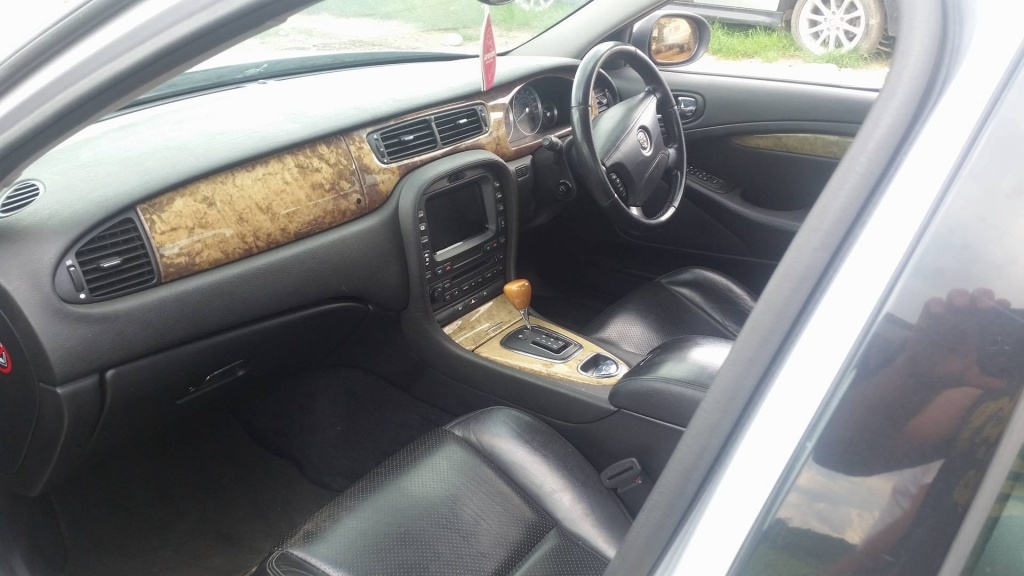 Proiectoare Jaguar S-Type R 2008 Limuzin