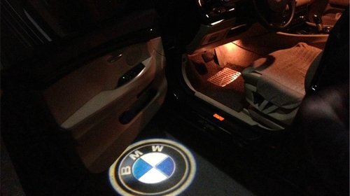 Proiectoare Logo Holograma BMW E 46 fara gaurire.Dedicat Audi Logo BMW