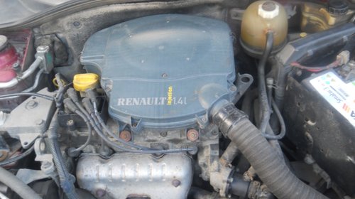 Proiectoare Renault Clio 2002 berlina 1.4