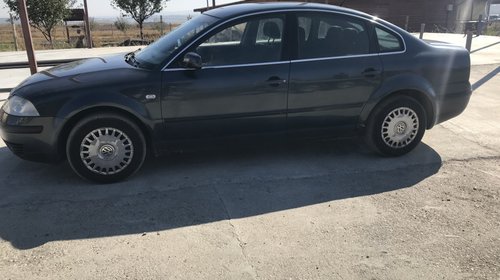 Proiectoare Volkswagen Passat B5 2003 limuzina 1,9 tdi