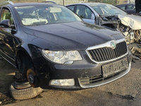 Proiector dreapta Skoda Superb 2012