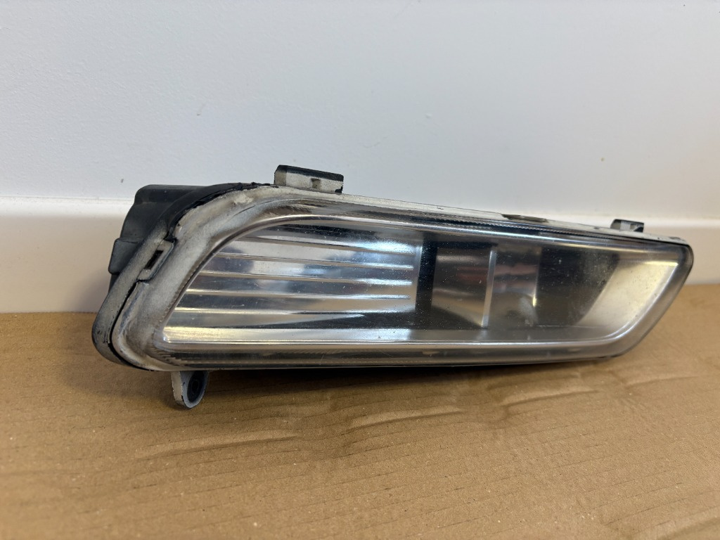 Proiector dreapta Vw Passat B7 dupa 2010