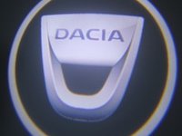 Proiector laser cu logo 3D/marca Dacia pentru iluminat sub usa