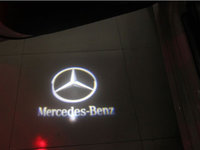 Proiector laser cu logo 3D/marca Mercedes pentru iluminat sub portiere