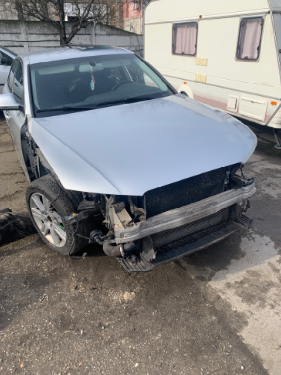 Punte spate Audi A4 B8 2009 Hatchback 2.