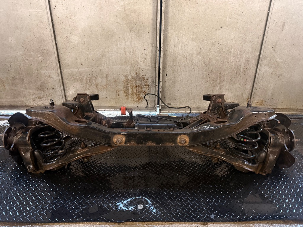 Punte spate Ford Focus 2 completa - imagine 1