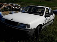 Punte spate goala - Opel Vectra , 1.8i, an 1992