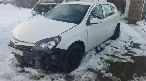 Punte spate Opel Astra H