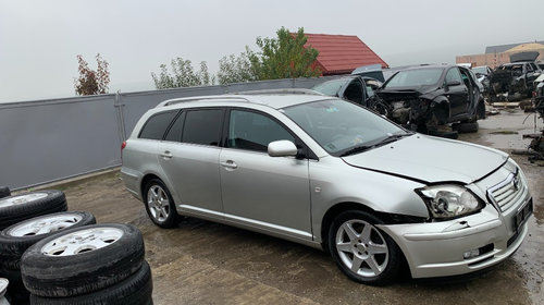 Punte spate Toyota Avensis 2005 combi 1995