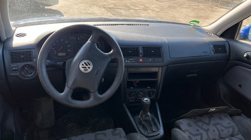 Punte spate Volkswagen Golf 4 1999 hatchback 1,6 benzina