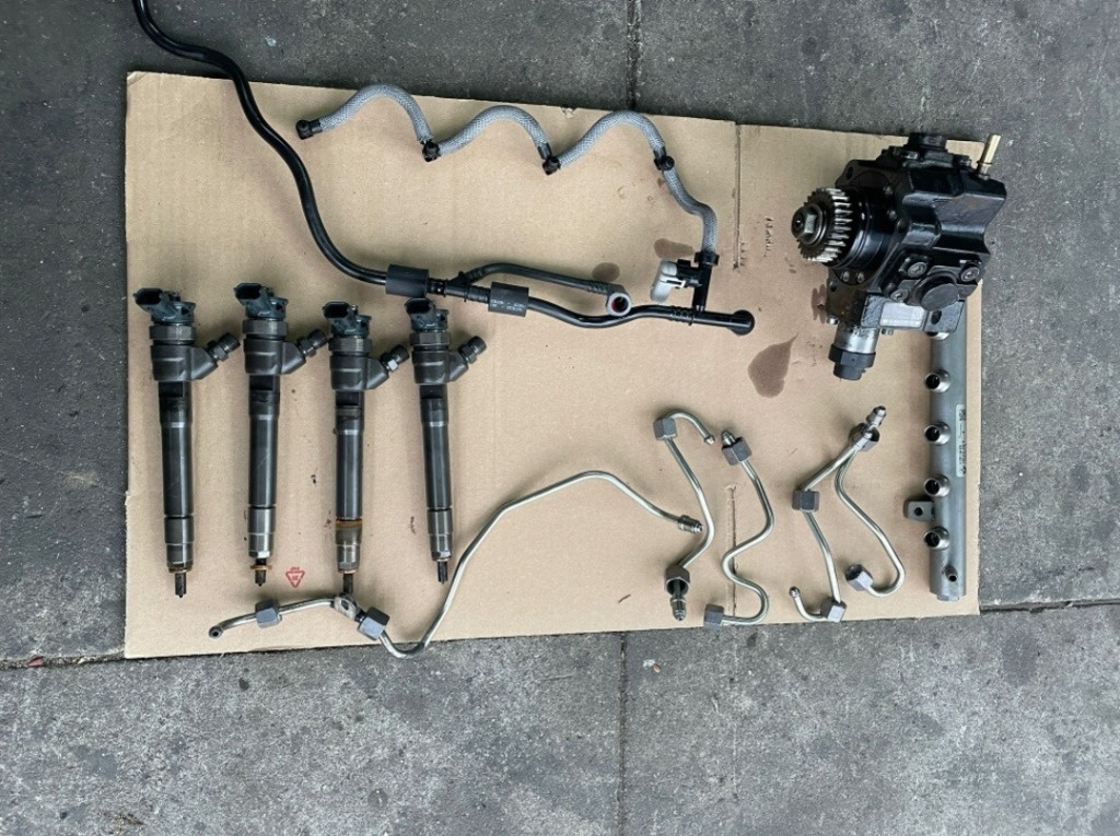 R9M Injectoare + pompa +rampa / kit injectie COMPLET r9m euro 5 130 cai pentru Renault Talisman 1.6Dci 2019
