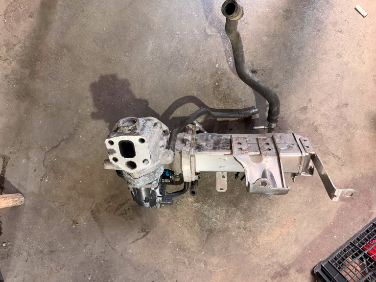 RACITOR GAZE CU SUPAPA EGR OPEL ANTARA 2.2 DIESEL E5 CHEVROLET CAPTIVA 96868923 25184582