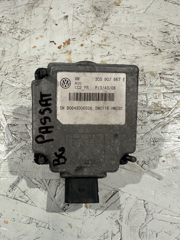 Radar distronic Volkswagen Passat B6 - Cod 3C0 907 567 E (ACC adaptive cruise control) - imagine 2