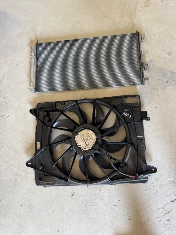 Radiator AC / Ventilator Ford Kuga Mk3 2019/2020/2021/2022/2023/2024