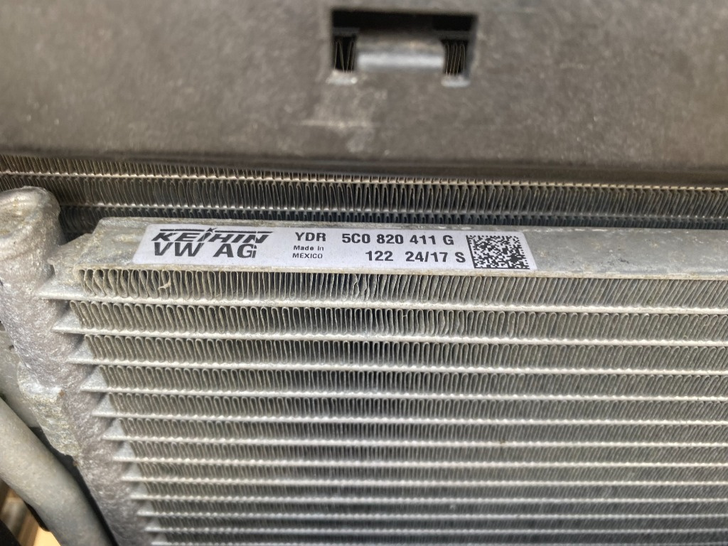Radiator AC VW Jetta 2017 2.0 tdi 5C0820