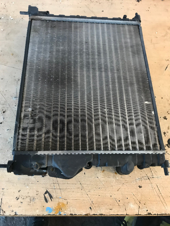 Radiator apa dacia logan 1 1.4 mpi 2004 
