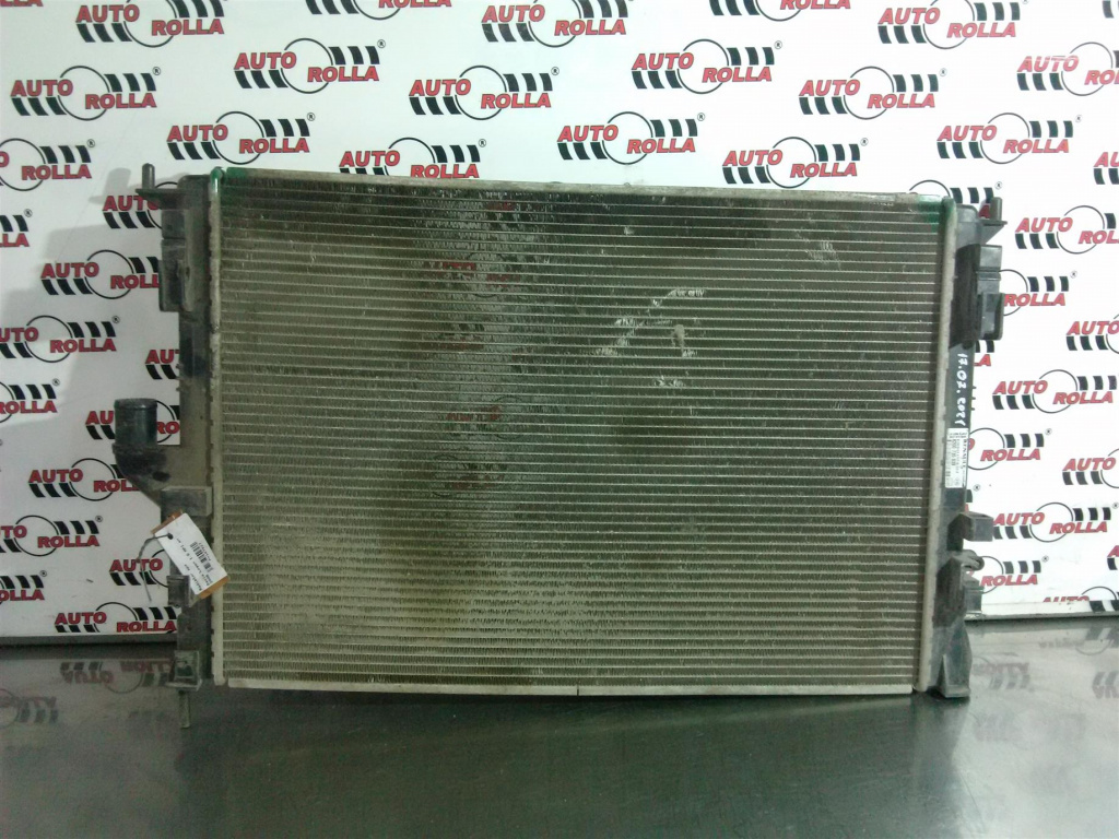 Radiator apa Dacia Logan 1.6 MPI an 2006.