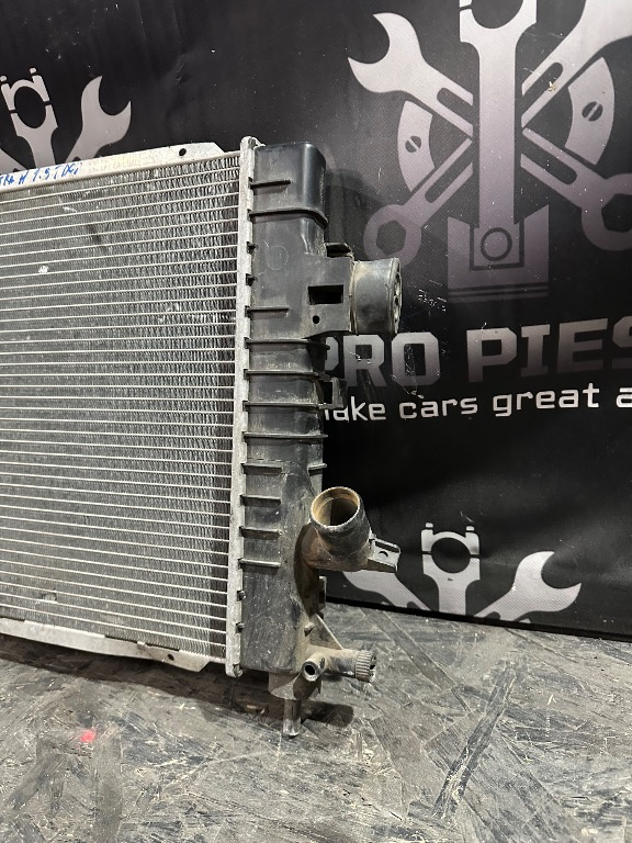 Radiator apa Opel Astra H Vectra C Meriva A Zafira B 1.9 CDTi Z19DT Z19DTH - Cod 13130468 - imagine 3