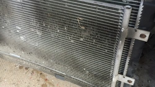 Radiator apa Renault Trafic 2.5 dci G9U